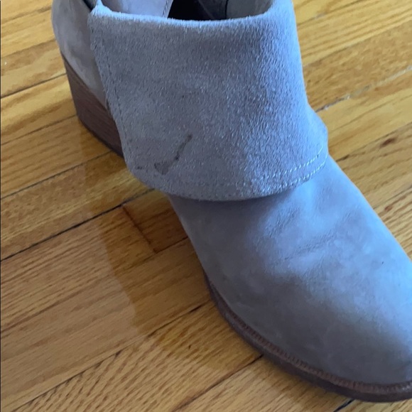 UGG NUBUCK LEATHER ANKLE BOOTS - Picture 4 of 4